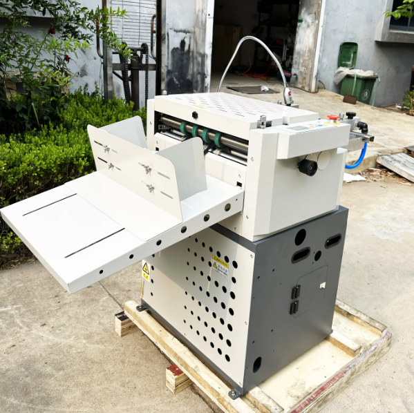 Automatic High Speed Slitting  - Die Cutting Machine 리뷰 및 가격
